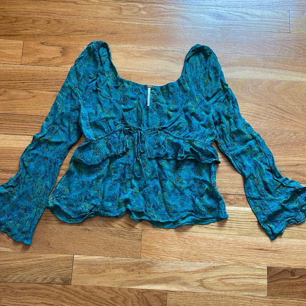 Free people blouse size extra small